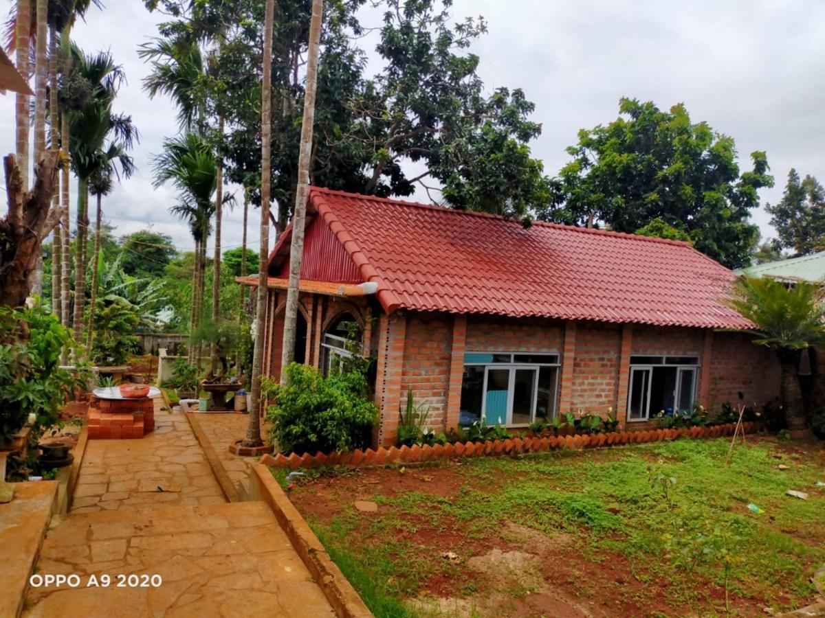 Gia Lai Homestay Phuong My Pleiku Exterior photo